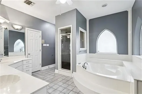 $490,000 | 1320 Lake Louise Drive, Gretna, LA 70056