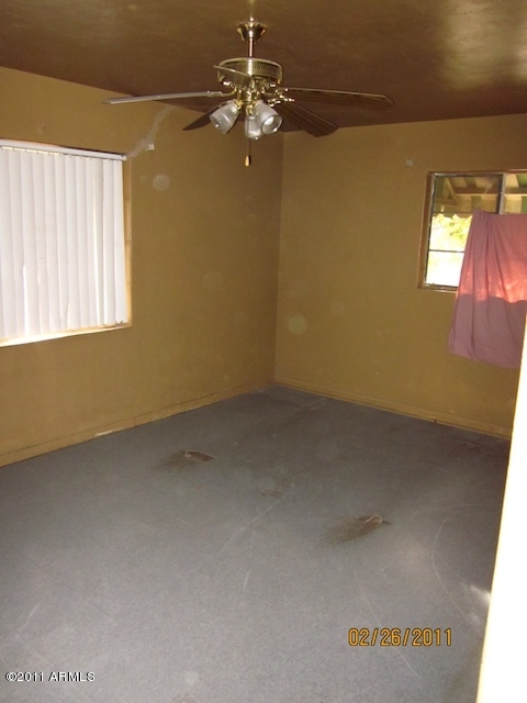2020 West Monte Vista Road Phoenix, AZ 85009 - Photo 11 of 30 11