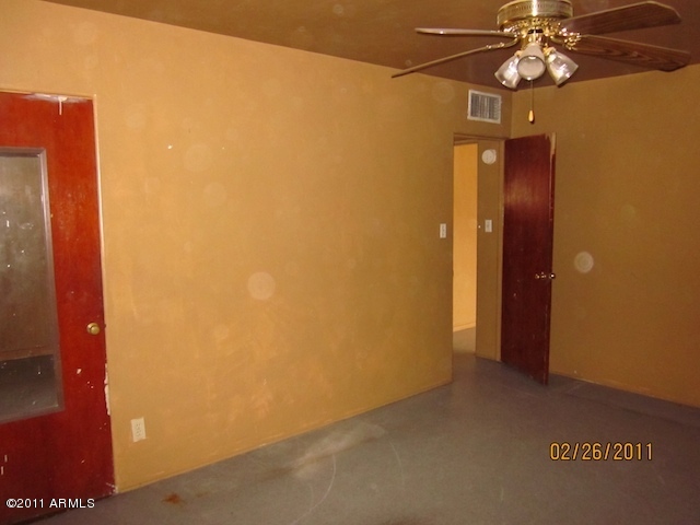 2020 West Monte Vista Road Phoenix, AZ 85009 - Photo 12 of 30 12