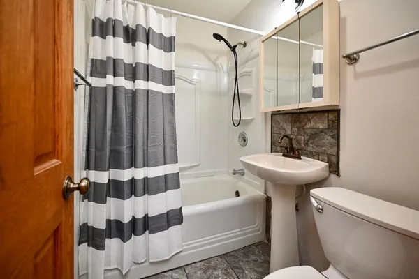 $214,900 | 1082 Gale Street, Winona, MN 55987