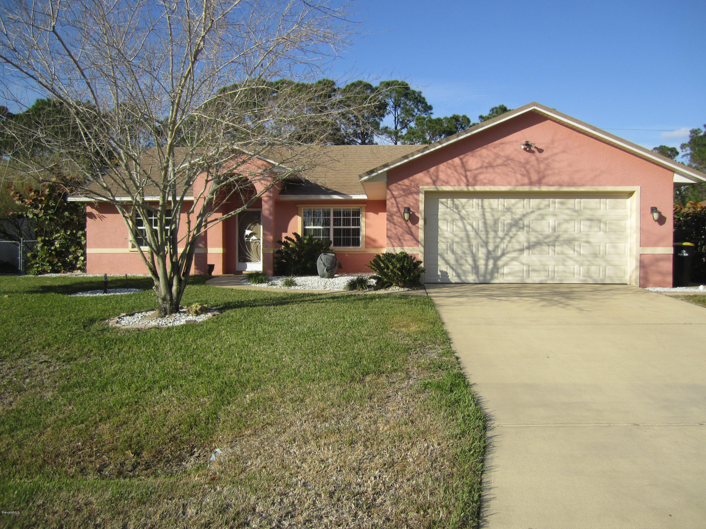 293 Abello Road Southeast Palm Bay, FL 32909 - Photo 1 of 15 Primary