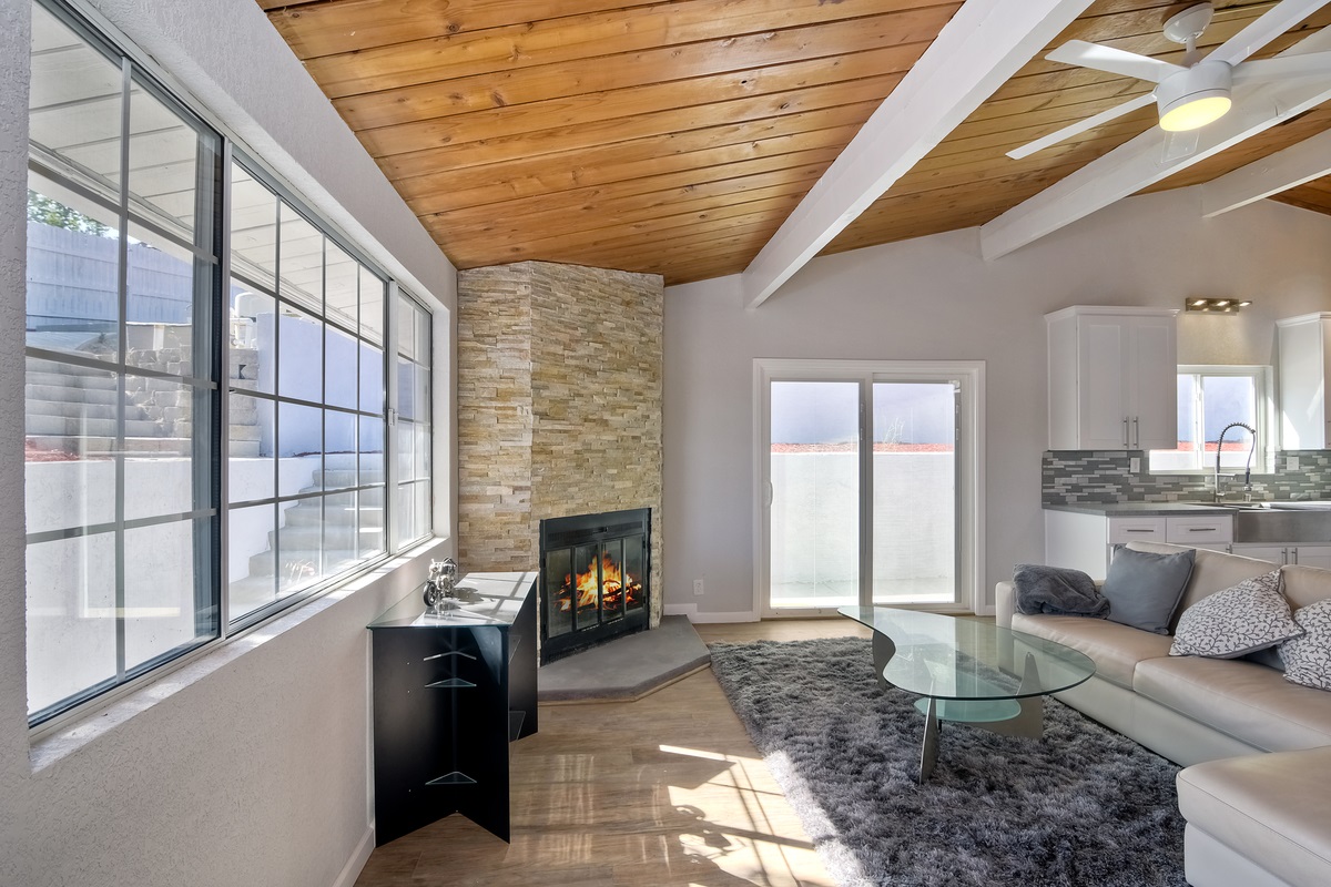 9175 Fanita Rancho Road Santee, CA 92071 - Photo 3 of 25 Gallery Image 3