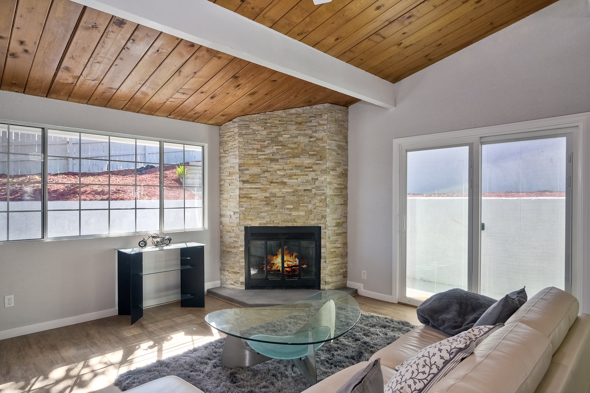 9175 Fanita Rancho Road Santee, CA 92071 - Photo 5 of 25 Gallery Image 5