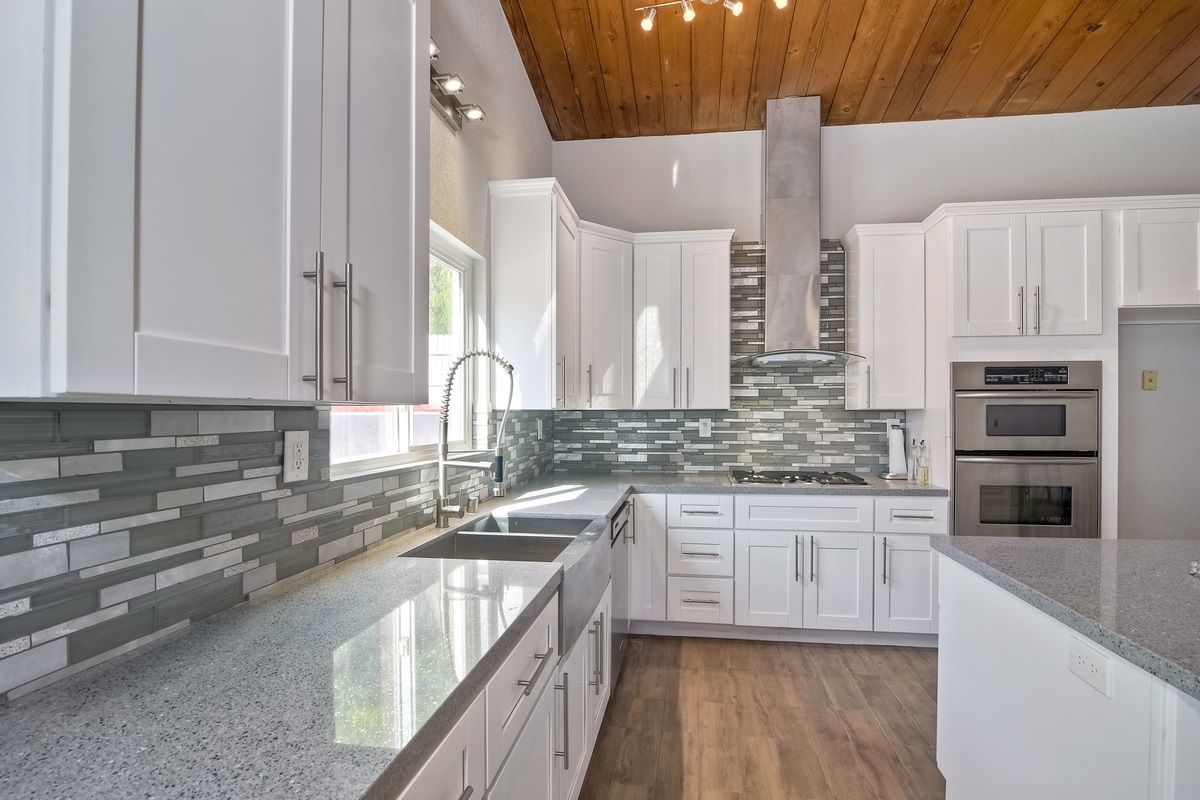 9175 Fanita Rancho Road Santee, CA 92071 - Photo 8 of 25 Gallery Image 8