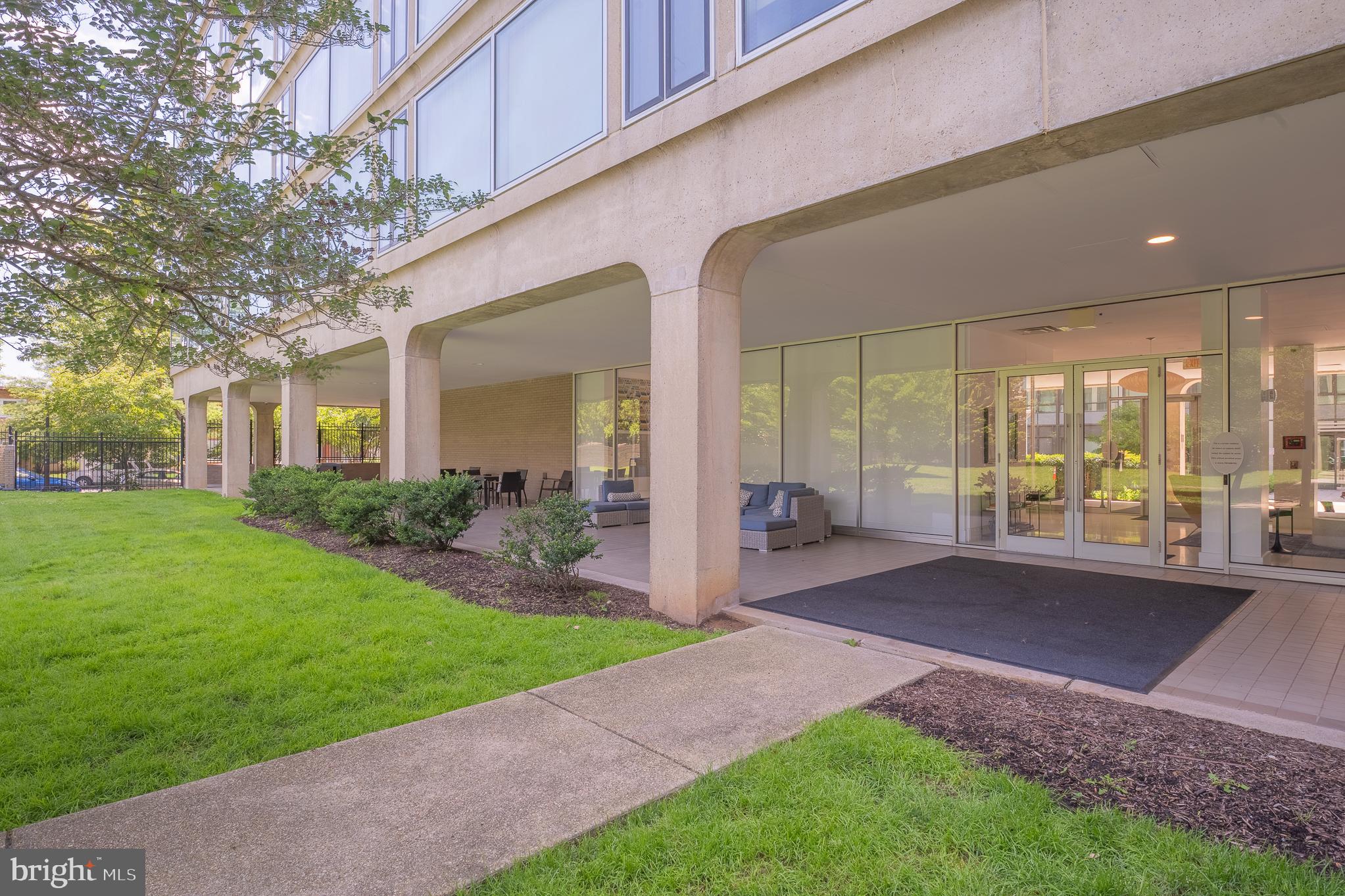 1101 3rd Street Southwest, Unit 610 Washington, DC 20024 - Photo 3 of 29