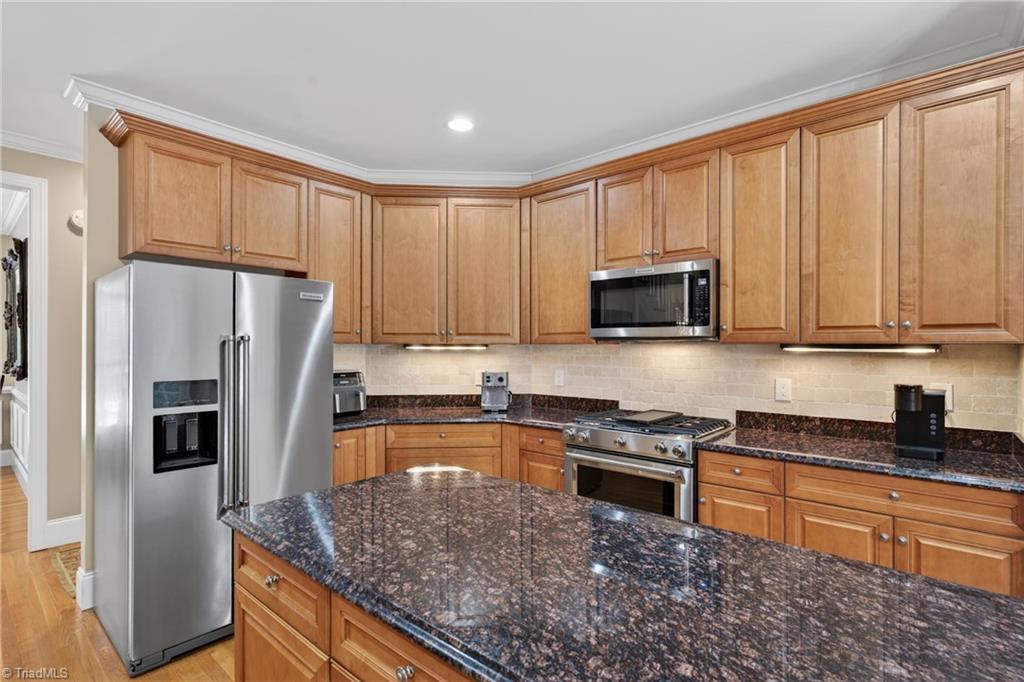 2304 Faircloth Way High Point, NC 27265 - Photo 14 of 50