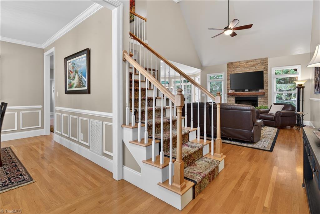 2304 Faircloth Way High Point, NC 27265 - Photo 4 of 50