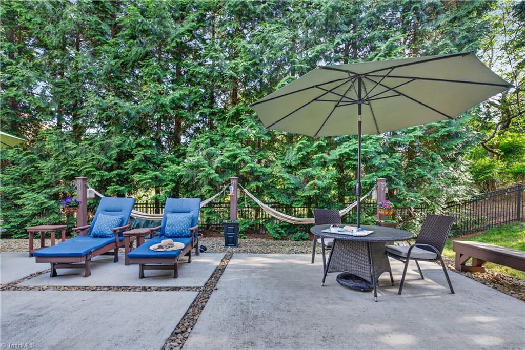 2304 Faircloth Way High Point, NC 27265 - Photo 41 of 50