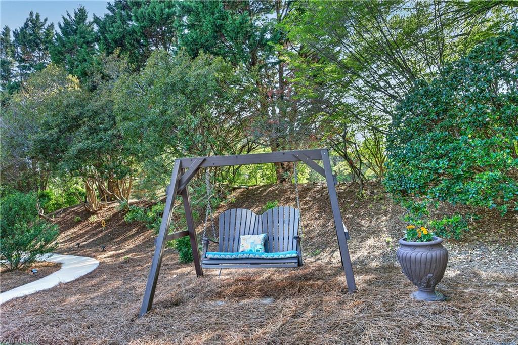 2304 Faircloth Way High Point, NC 27265 - Photo 44 of 50