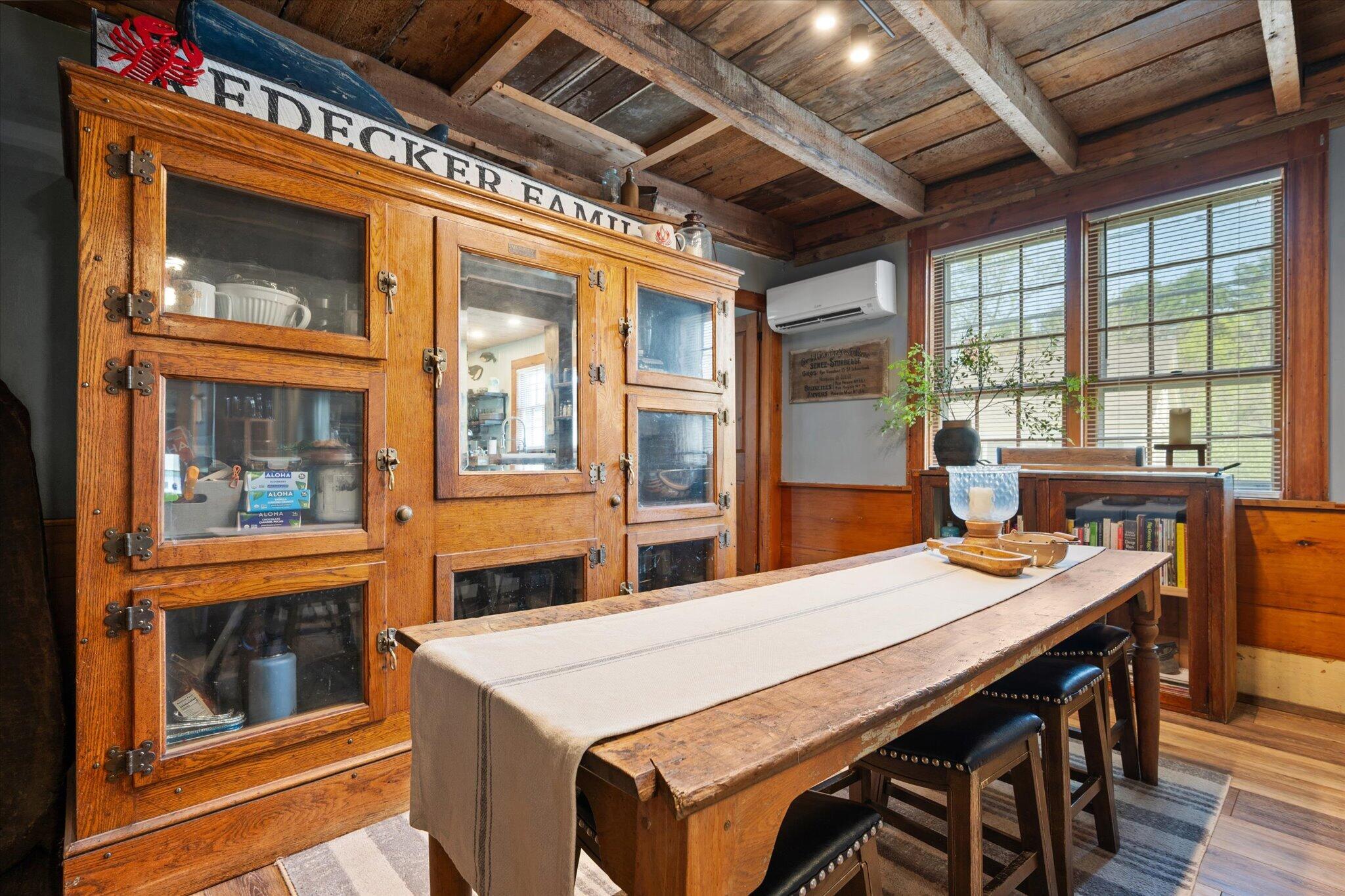 2103 Highway 1 Sullivan, ME 04664 - Photo 20 of 49 Dining Area