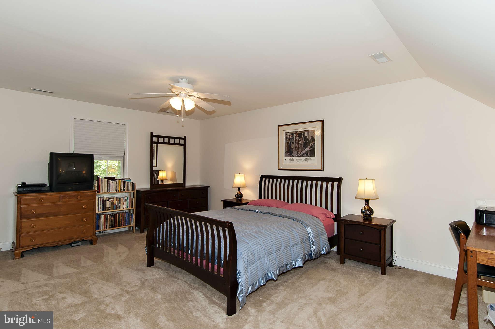 5316 Hoffmanville Road Manchester, MD 21102 - Photo 15 of 25 Bedroom