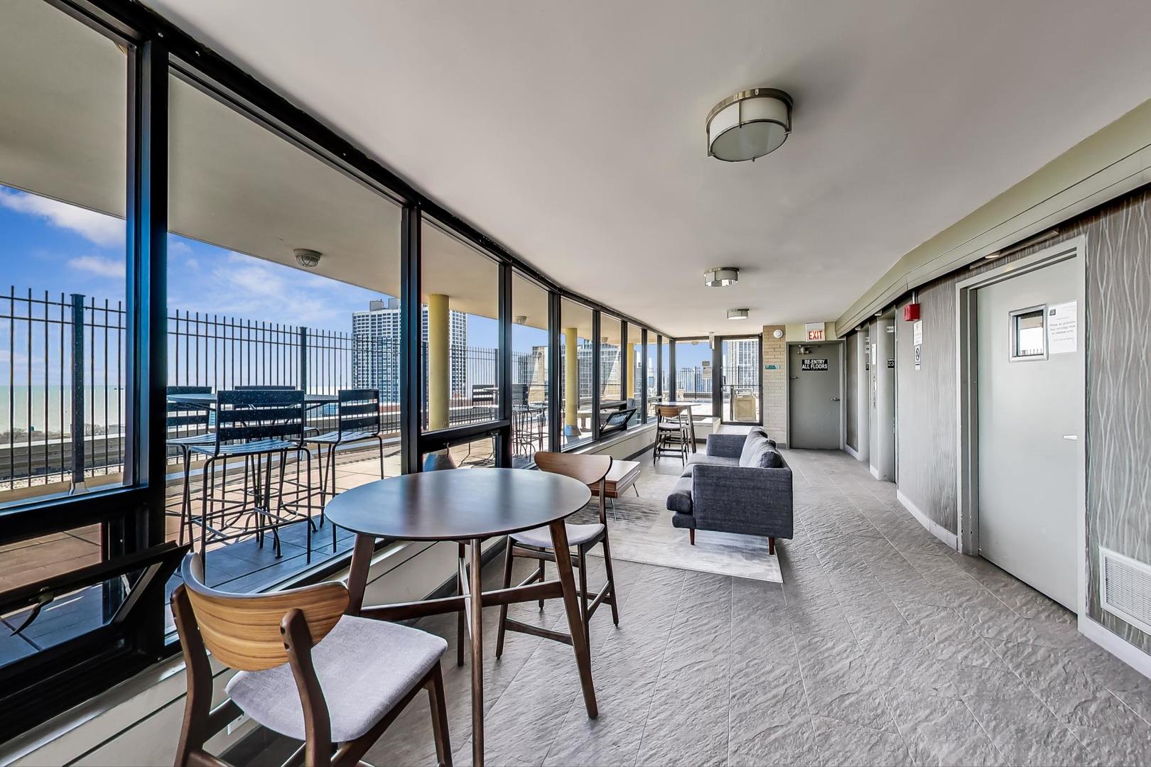 2930 North Sheridan Road, Unit 910 Chicago, IL 60657 - Photo 26 of 32