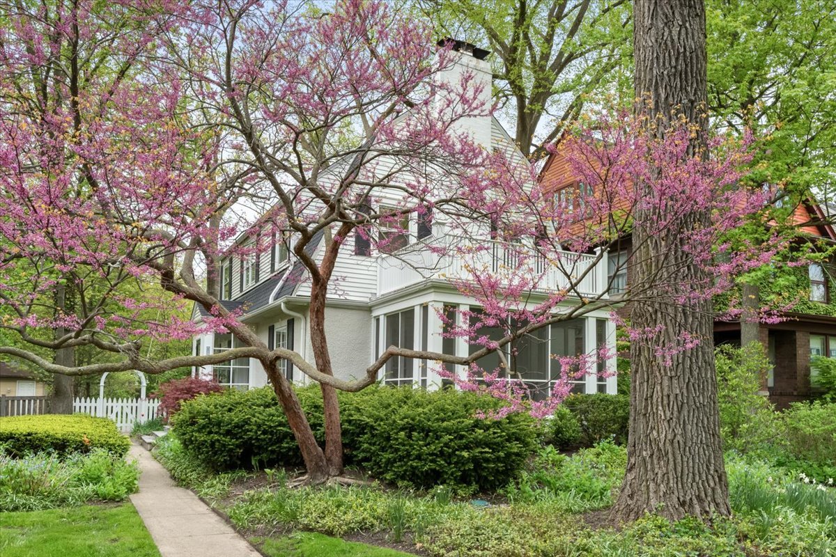 2311 Park Place Evanston, IL 60201 - Photo 1 of 41