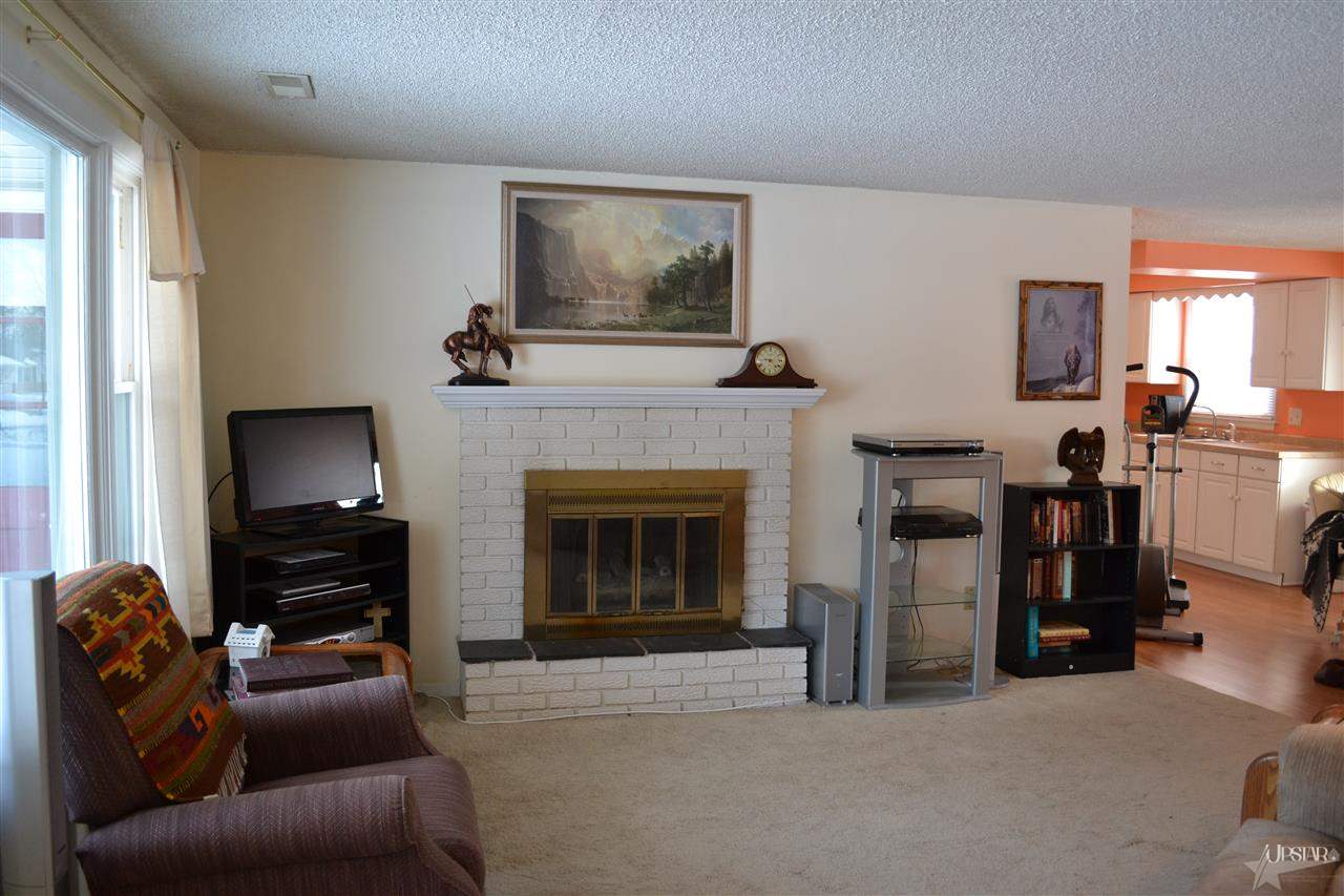 6808 Raintree Road Fort Wayne, IN 46825 - Photo 3 of 29 Gallery Image 3