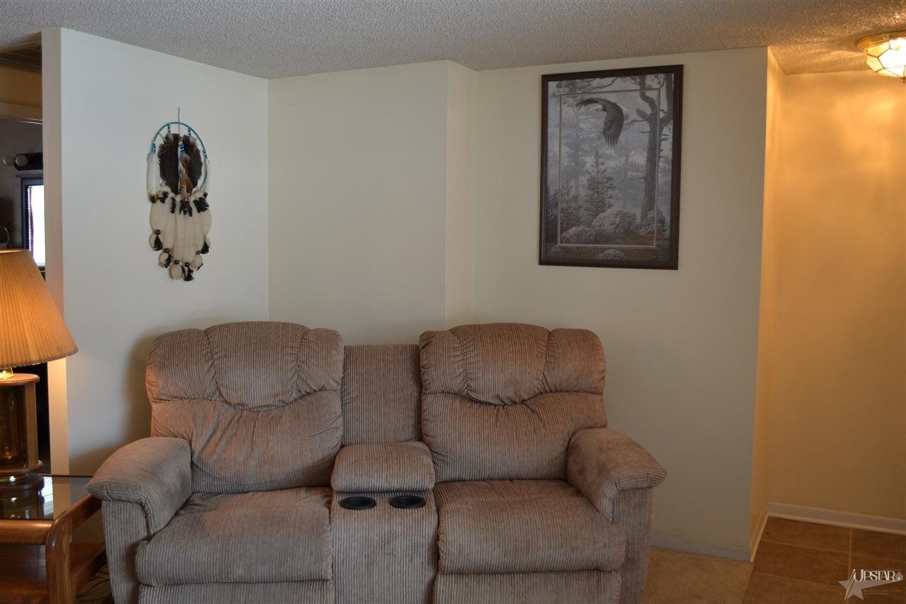 6808 Raintree Road Fort Wayne, IN 46825 - Photo 4 of 29 Gallery Image 4