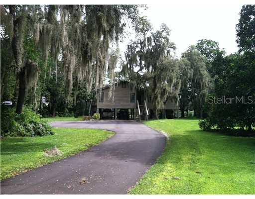 8815 Roberts Road Odessa, FL 33556 - Photo 1 of 1 Exterior Front - Front View, Driveway
