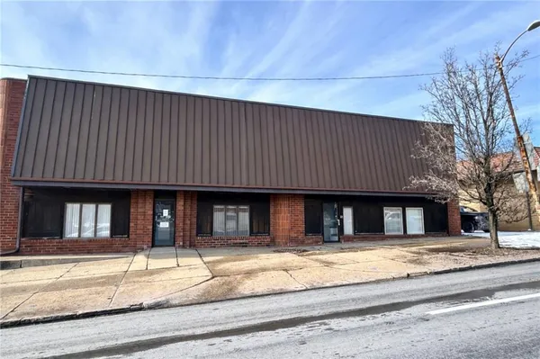 a backyard of a house
