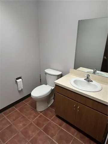 $12 | 227 North Jefferson Street, Unit 1, New Castle, PA 16101