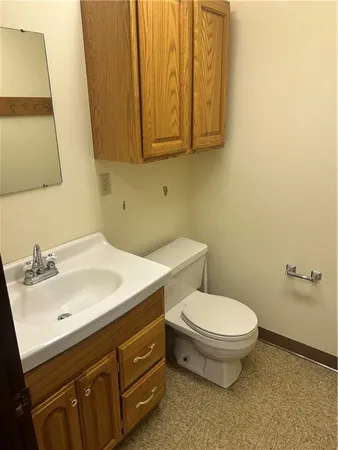 $12 | 227 North Jefferson Street, Unit 1, New Castle, PA 16101