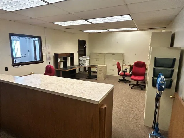 $12 | 227 North Jefferson Street, Unit 1, New Castle, PA 16101