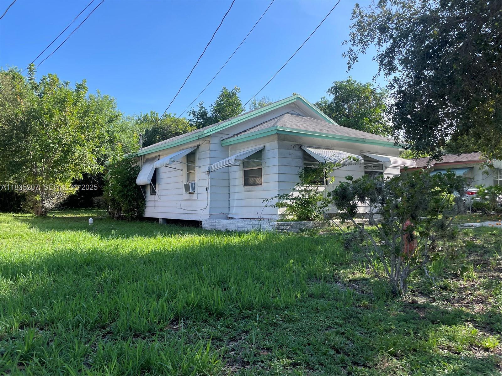 156 Northeast 11th Street Boca Raton, FL 33432 - Photo 4 of 9