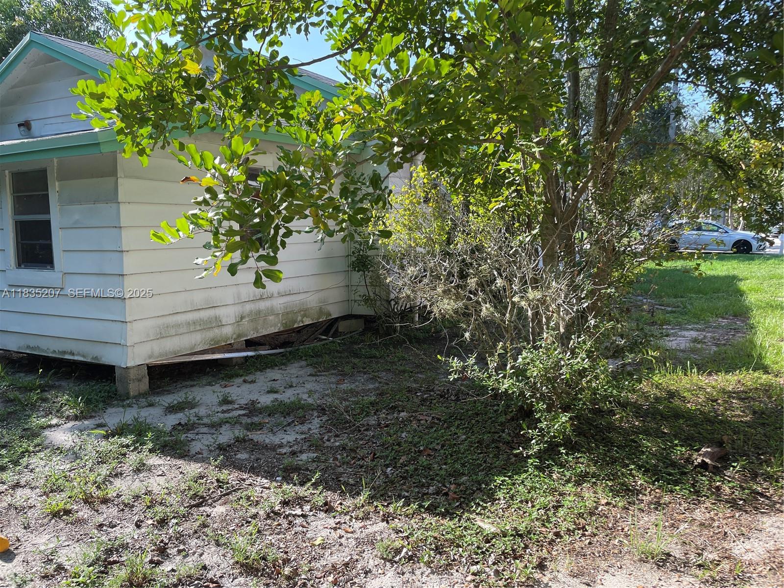 156 Northeast 11th Street Boca Raton, FL 33432 - Photo 6 of 9