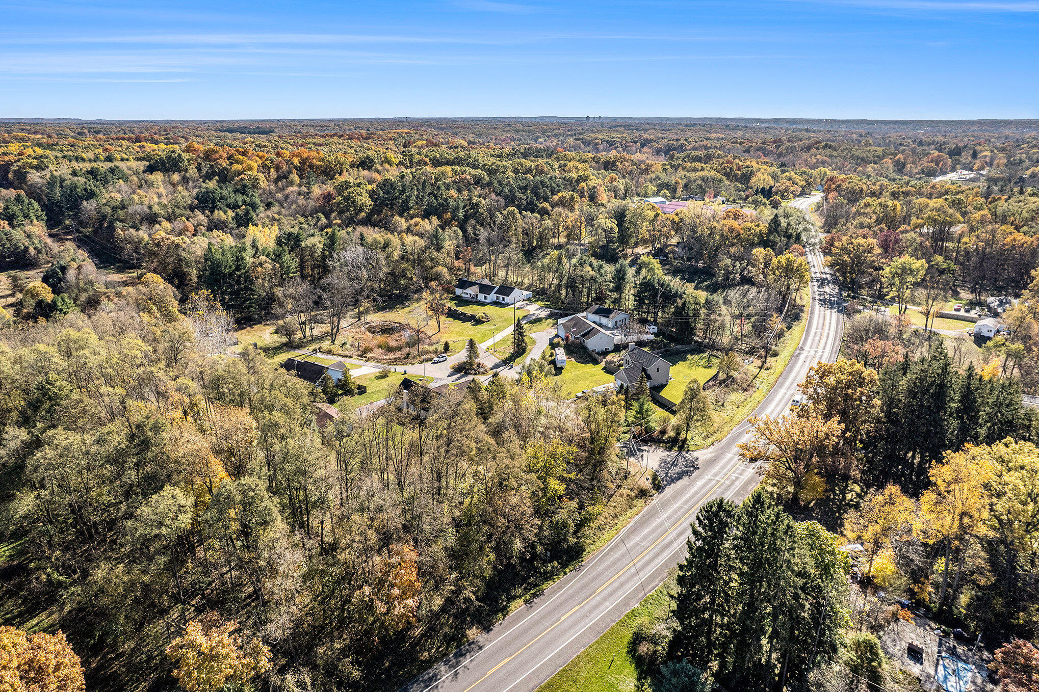 Undisclosed Address Battle Creek, MI 49017 - Photo 12 of 16 010_20314_bedford_rd_n_battle_creek_mi_4