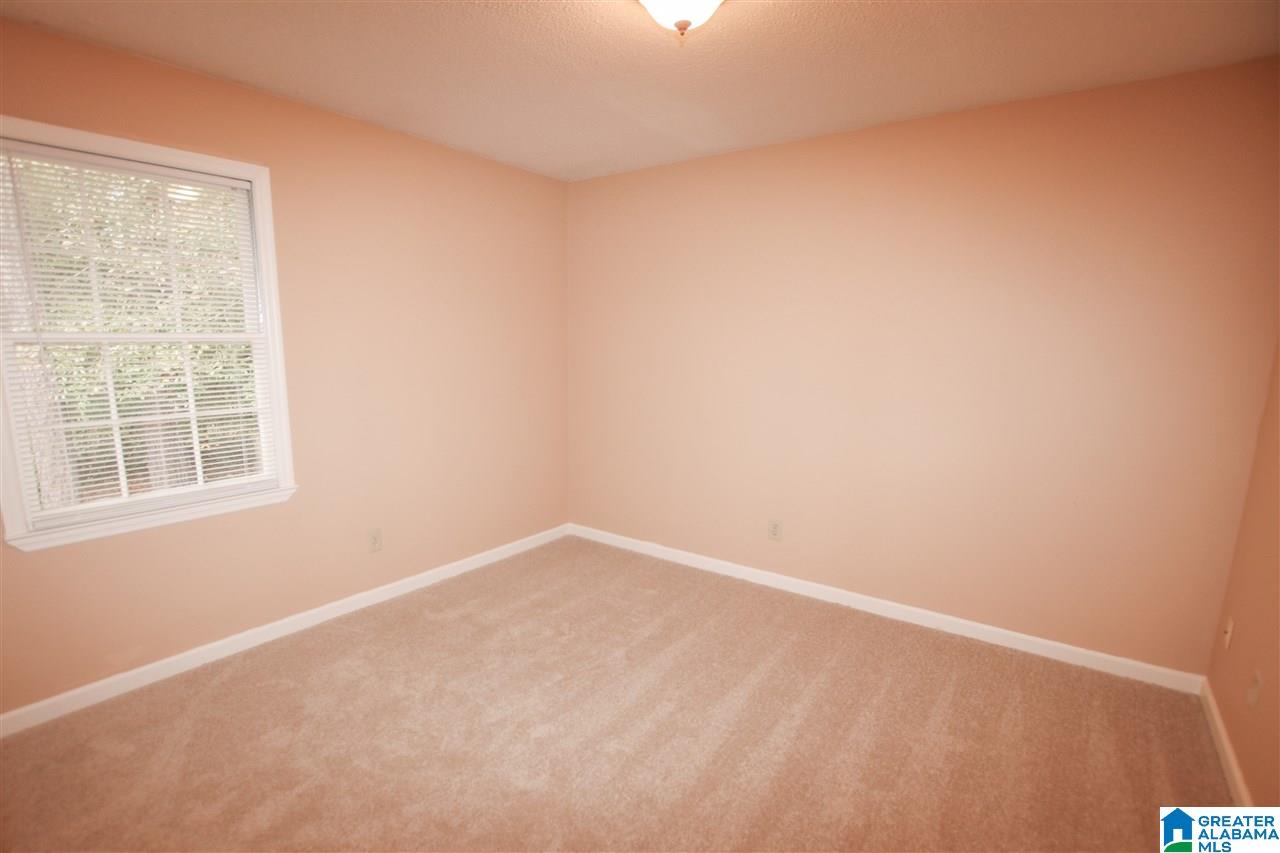 2415 Royal Lane Pelham, AL 35124 - Photo 21 of 33
