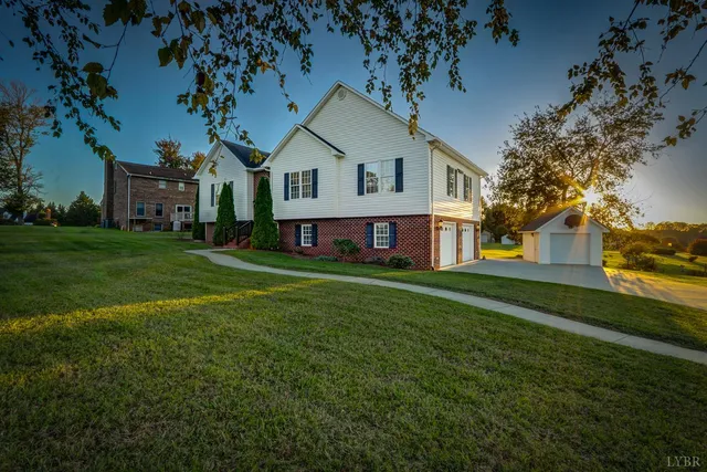 $440,000 | 1068 Charmin Drive, Forest, VA 24551