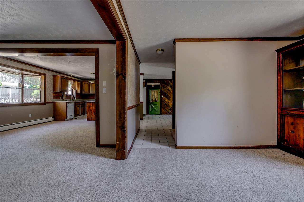 153 Tarrytown Road Manchester, NH 03103 - Photo 11 of 40
