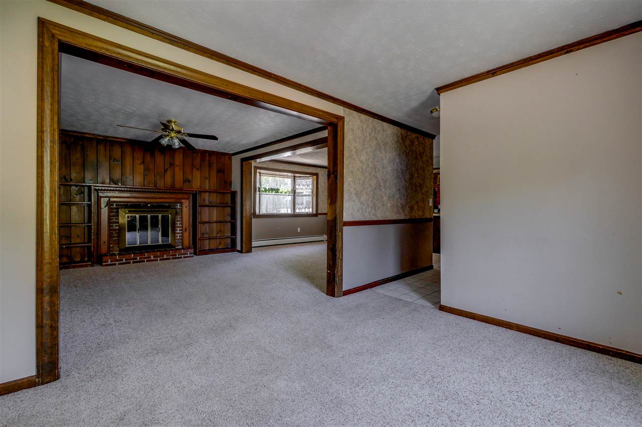 153 Tarrytown Road Manchester, NH 03103 - Photo 12 of 40