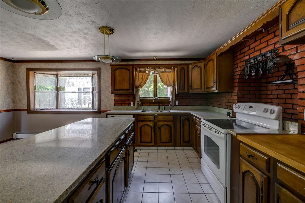 153 Tarrytown Road Manchester, NH 03103 - Photo 20 of 40
