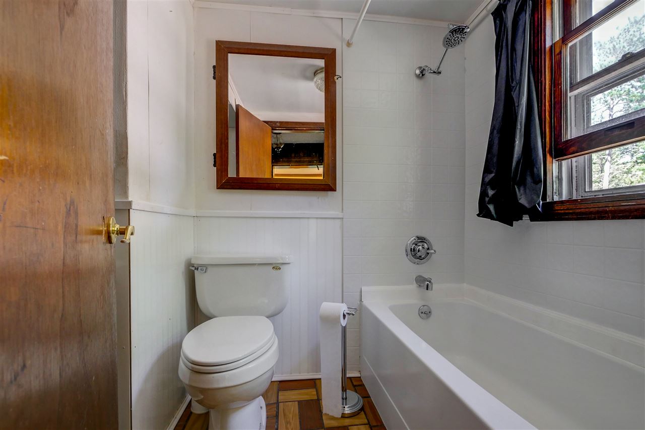 153 Tarrytown Road Manchester, NH 03103 - Photo 24 of 40