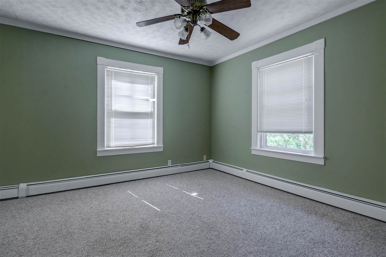 153 Tarrytown Road Manchester, NH 03103 - Photo 25 of 40
