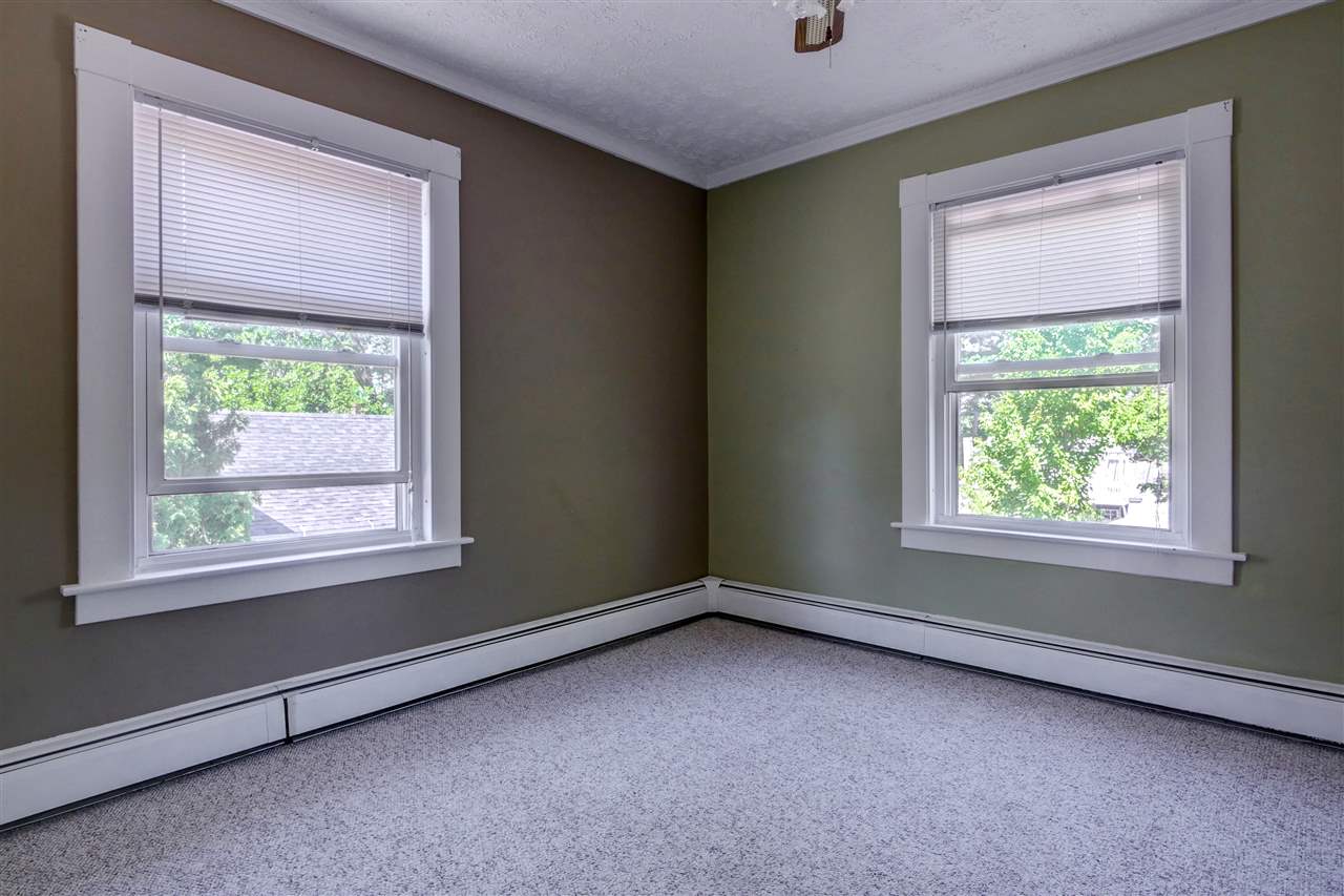 153 Tarrytown Road Manchester, NH 03103 - Photo 27 of 40
