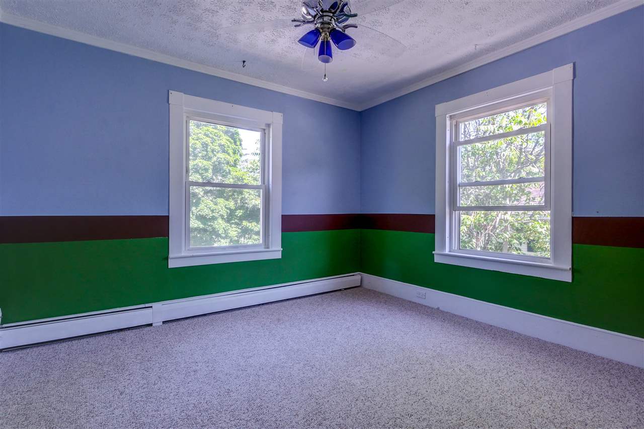 153 Tarrytown Road Manchester, NH 03103 - Photo 29 of 40