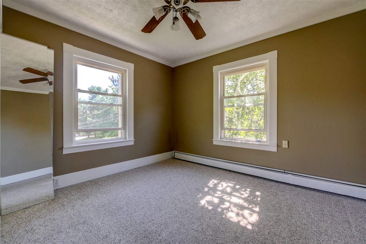 153 Tarrytown Road Manchester, NH 03103 - Photo 31 of 40