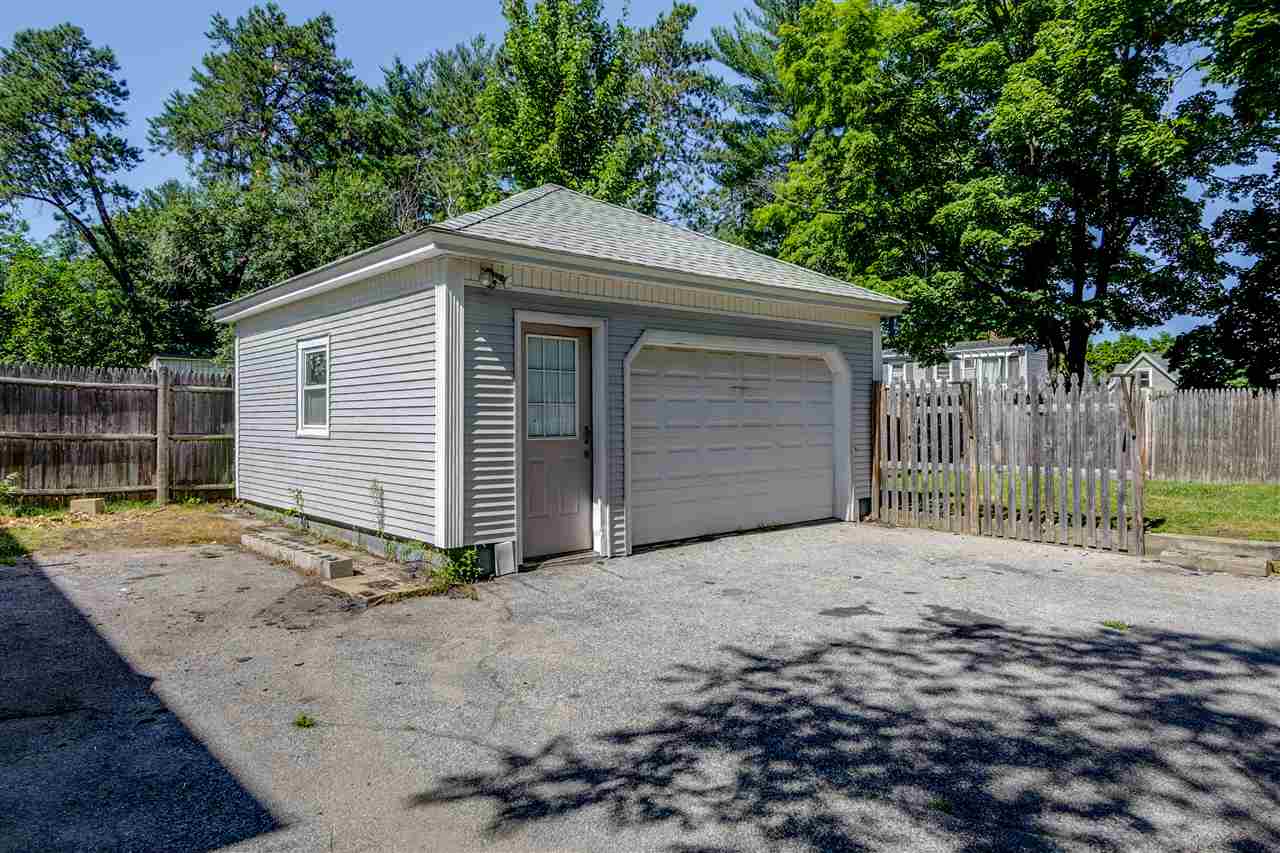153 Tarrytown Road Manchester, NH 03103 - Photo 5 of 40