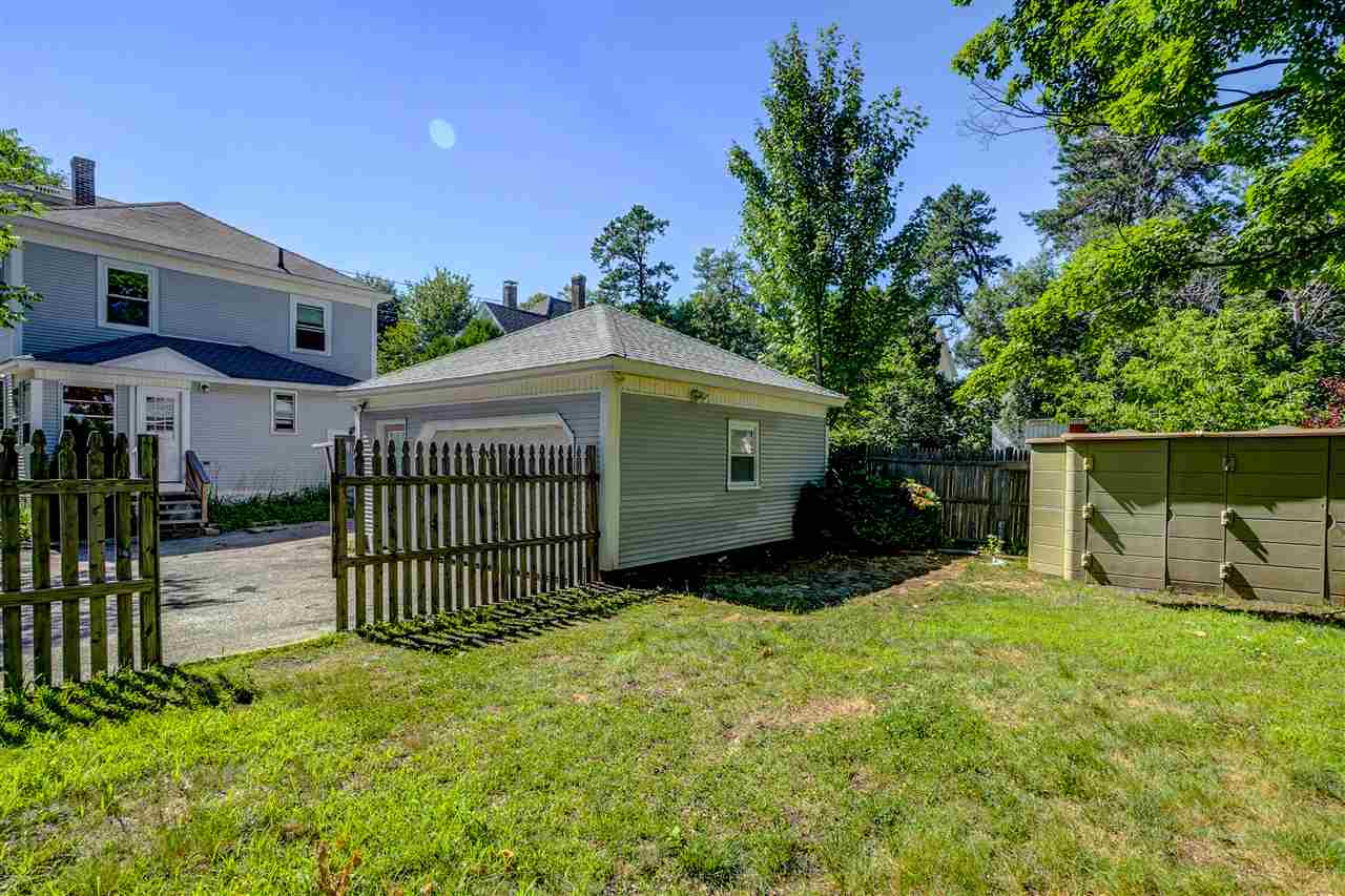 153 Tarrytown Road Manchester, NH 03103 - Photo 6 of 40