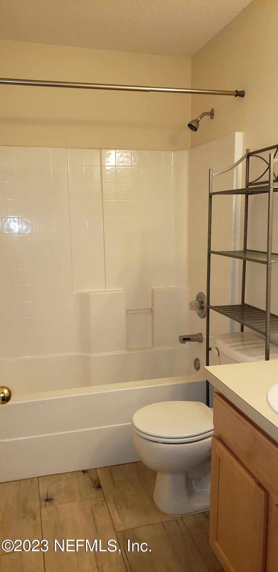 946 Scrub Jay Drive St. Augustine, FL 32092 - Photo 11 of 12 2nd bath