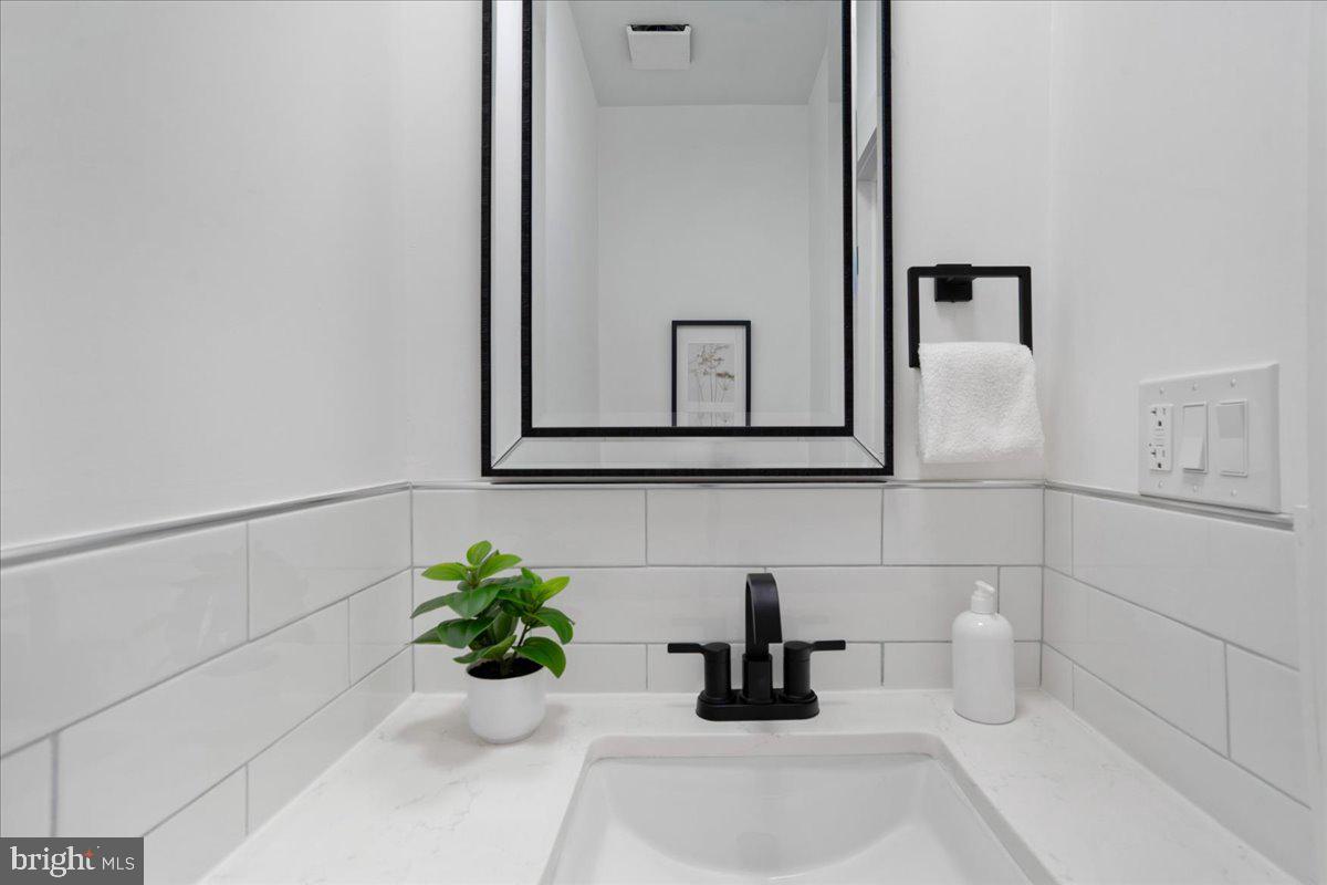 1538 Levis Street Northeast Washington, DC 20002 - Photo 19 of 41 Half bath image #2