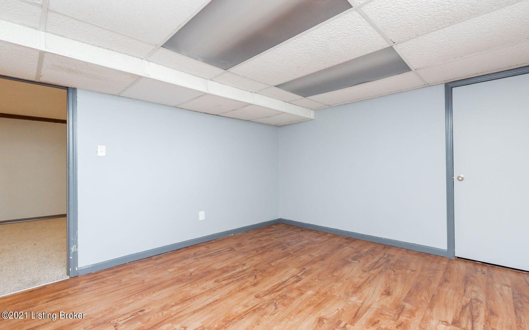 6320 Terry Road Louisville, KY 40258 - Photo 26 of 44 vusdh74Q
