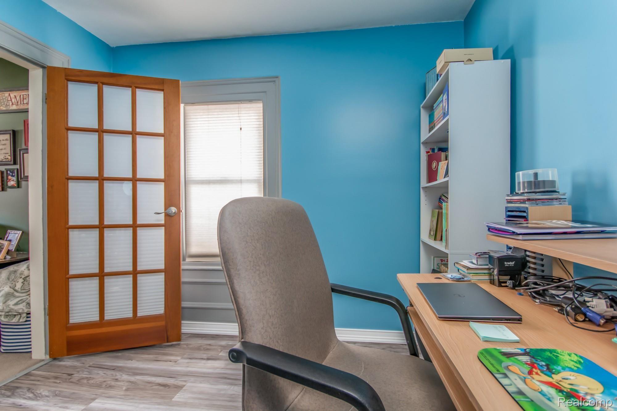 1274 Rochester Road Leonard, MI 48367 - Photo 5 of 23 DSC_9816enf.jpg