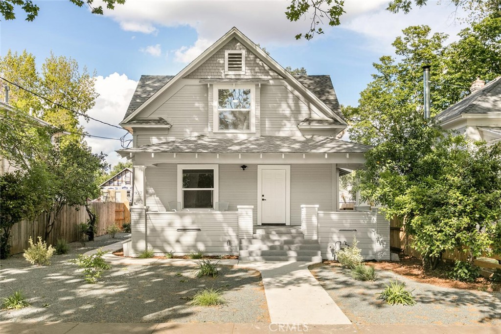 a view of a house with a outdoor space