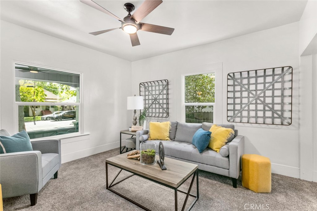 937 Chestnut Street Chico, CA 95928 - Photo 12 of 55 a living room with furniture and a large window
