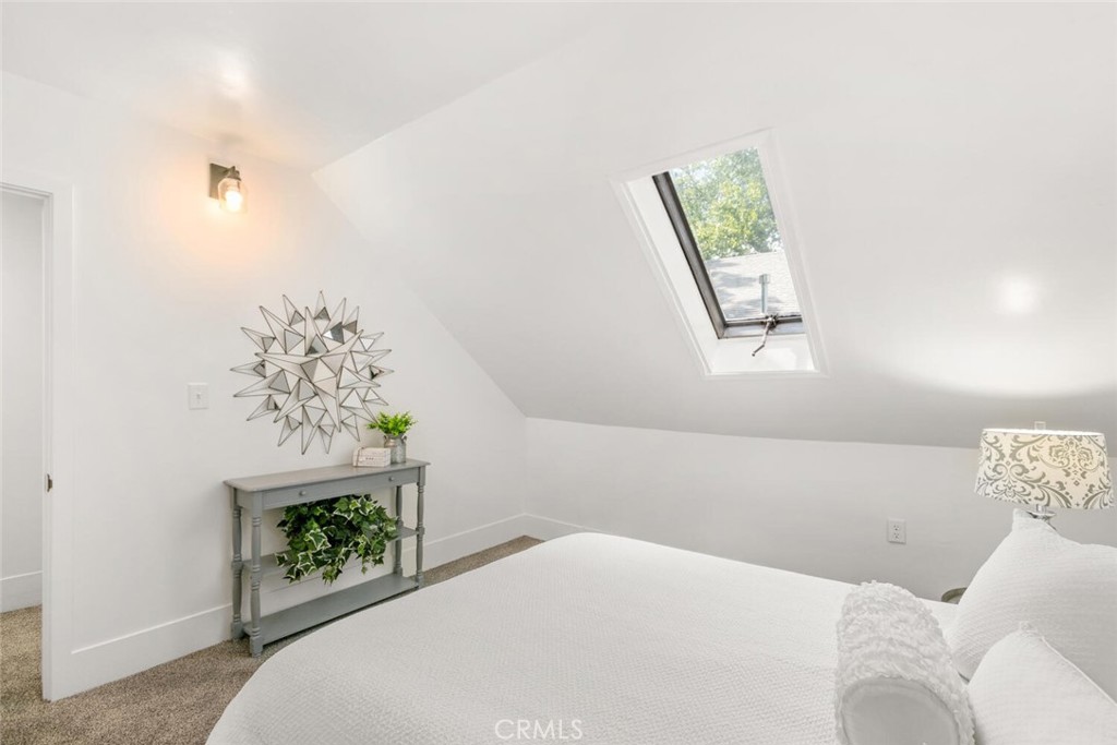 937 Chestnut Street Chico, CA 95928 - Photo 30 of 55 a bedroom with a bed and a window