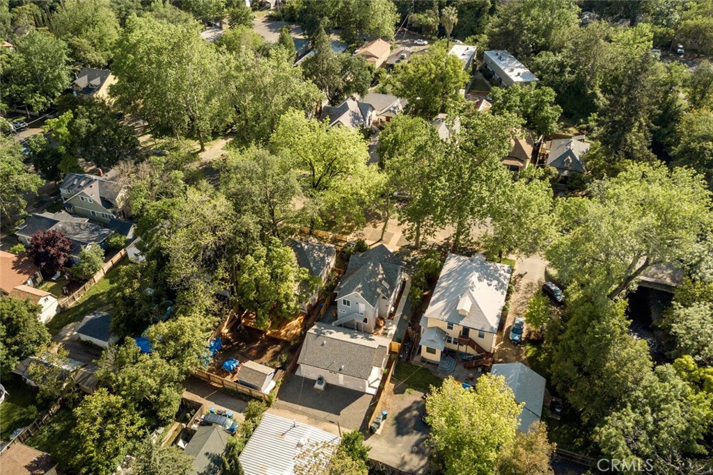 937 Chestnut Street Chico, CA 95928 - Photo 4 of 55