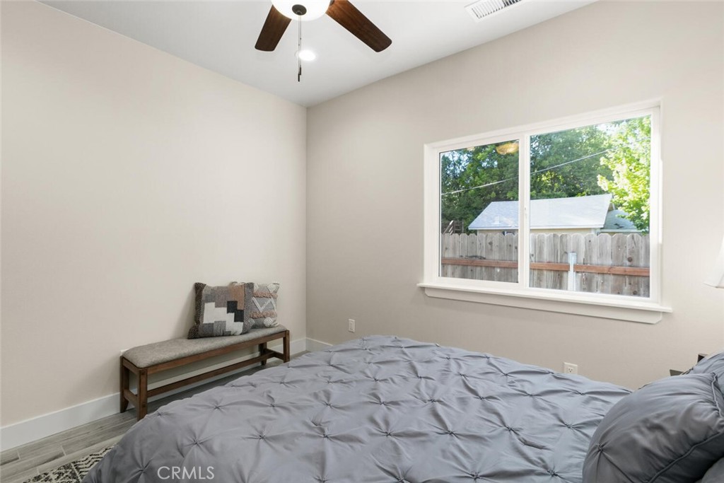 937 Chestnut Street Chico, CA 95928 - Photo 46 of 55 a bedroom with a bed and a window