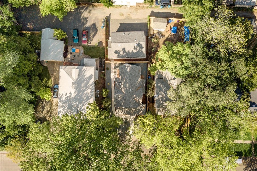 937 Chestnut Street Chico, CA 95928 - Photo 52 of 55 an aerial view of residential house with outdoor space and trees all around