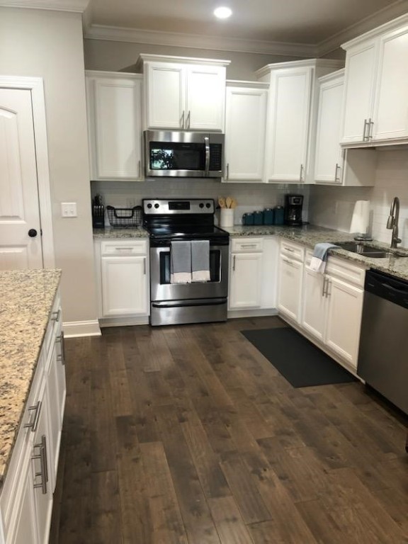 509 Mariners Circle St. Simons Island, GA 31522 - Photo 9 of 29